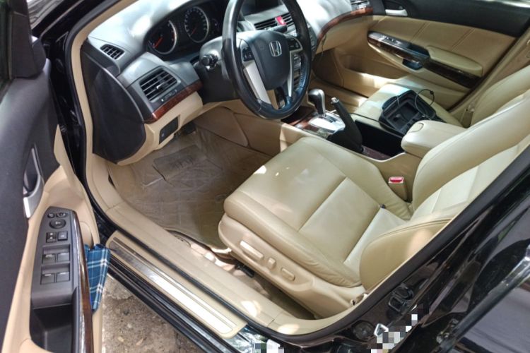 Used Honda Accord 2013 2.0L SE