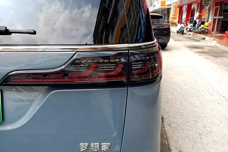 Used VOYAH Dream 2022 Low-Carbon Edition Dream+ Smart Enjoyment Package