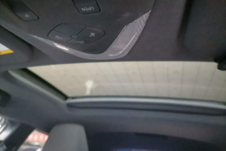 Used Toyota IZOA 2020 2.0L Enjoy Edition
