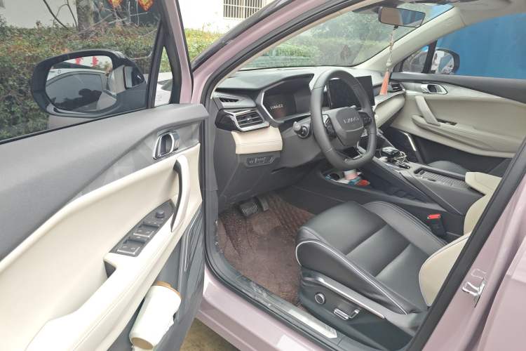 Used Lynk & Co 06 2023 Remix 1.5T Shero