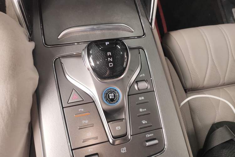 Used BYD Tang New Energy 2025 DM-i 115KM Flagship Model Gear Lever