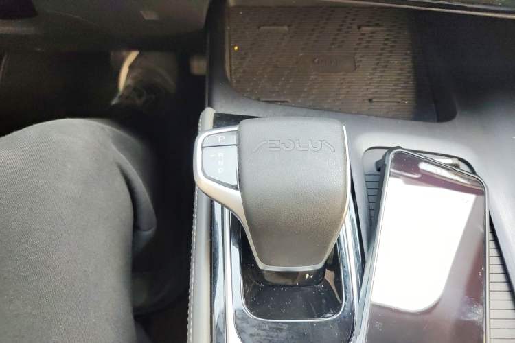 Used Dongfeng Aeolus Huge 2022 Mach Power 1.5T Dare-to-Love Edition