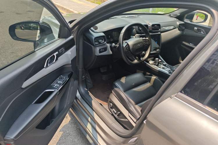 Used Lynk & Co 03 2021 1.5TD DCT JingPro