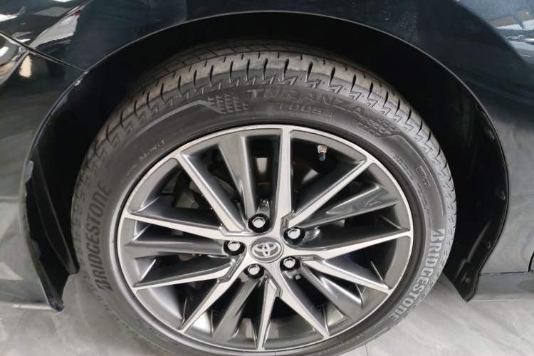 Used Toyota Camry 2021 2.5G Luxury Edition
