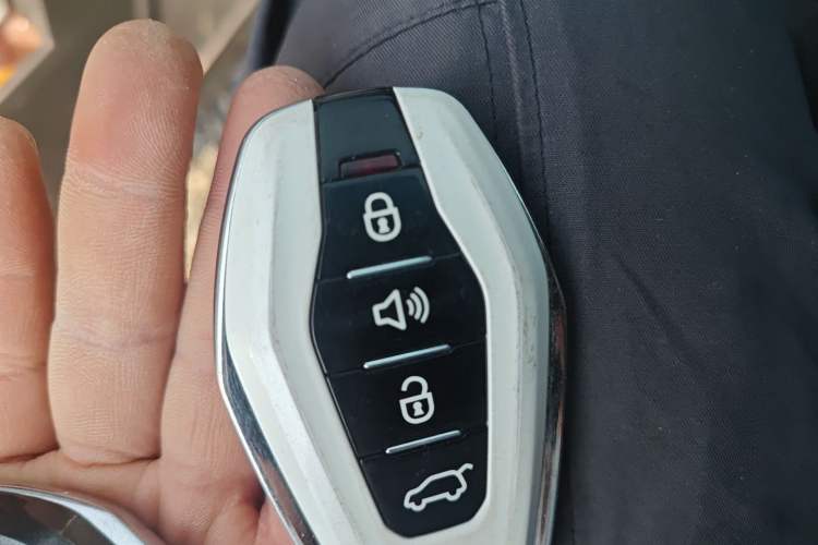 Used JETOUR X70 2023 1.5T DCT Overpass PRO+ Edition 7 Seats
