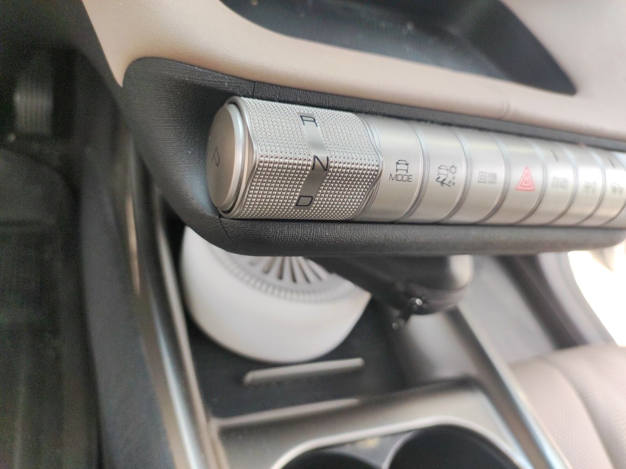 BYD Dolphin 2023 420 km Fashion Edition — снимка 14
