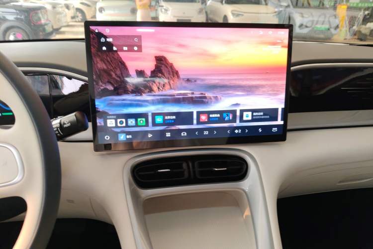 Used Geely Galaxy Geome 2026 Model 310km Dream Edition Audio And AC Panel