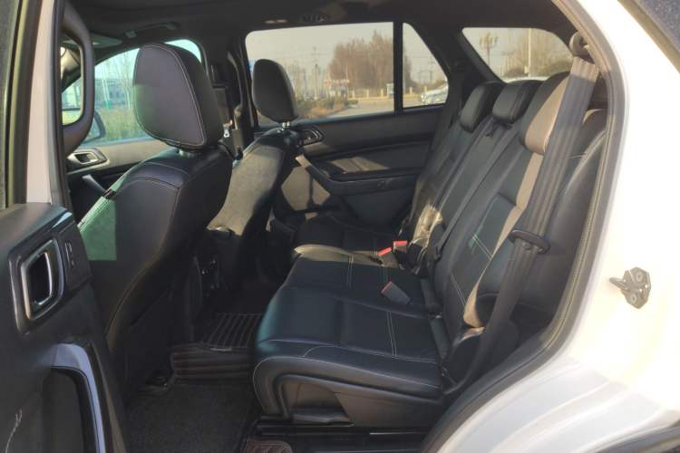 Used Ford Everest 2017 2.0T Gasoline Automatic 4x4 Flagship Edition 7 Seats
