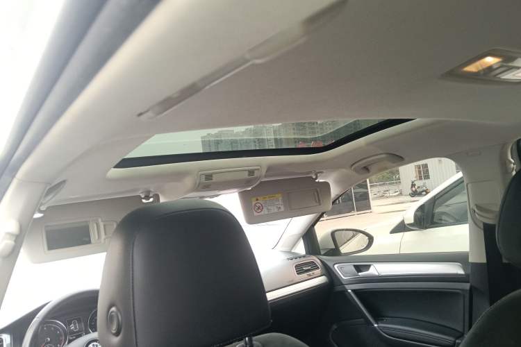 Used Volkswagen Golf 2019 280TSI DSG Comfort Version China VI Standard Headliner