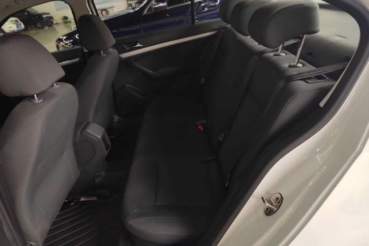 Used Volkswagen Lavida 2018 Classic 1.5L Automatic Fashion Edition China VI Standard
