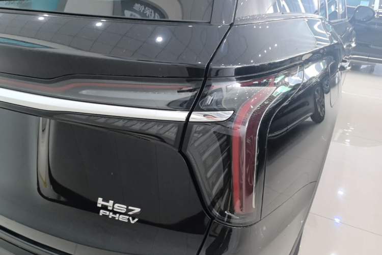 Used Hongqi HS7 PHEV 2024 2.0T PHEV Four-Wheel Drive Flagship Edition 6 Seats
