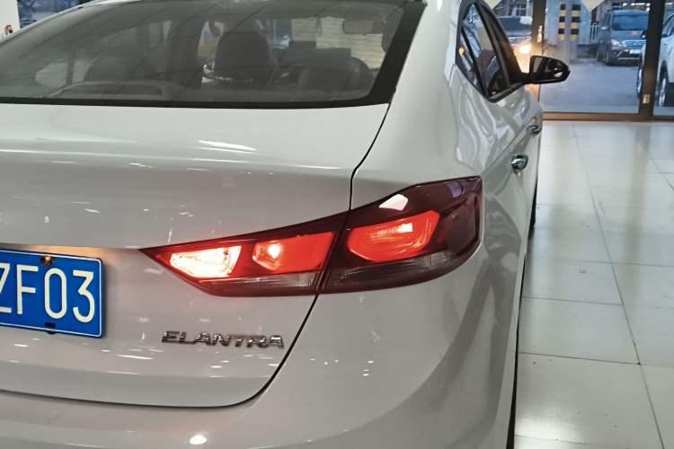 Used Hyundai Elantra (6th Generation / Lingdong) 2016 1.6L Manual ZhiXuan · Dynamic Model Exterior 3