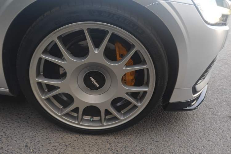 Used Volvo S60 New Energy 2023 T8 All-Wheel Drive Long-Range Zhiyi Luxury Edition