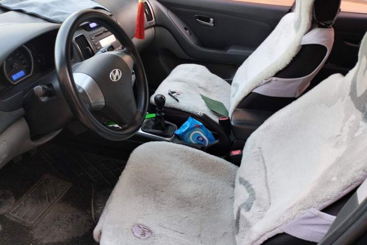 Used Hyundai Celesta 2011 1.6L Manual Comfort Edition Left Front Seat