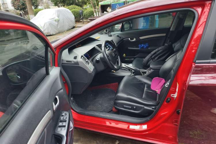 Used Honda Civic 2013 10th Anniversary 1.8L Automatic Luxury Edition
