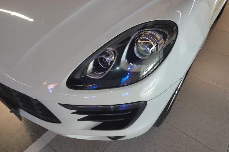 Used Porsche Macan 2017 Macan 2.0T Left Front Headlight