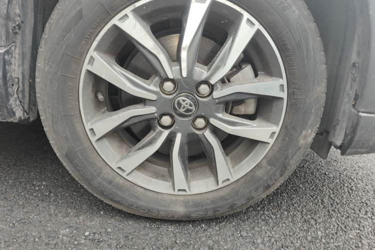 Used Toyota YARiS L Zhi Xuan 2022 X-Trail 1.5L CVT Luxury PLUS Edition Right Front Wheel Hub