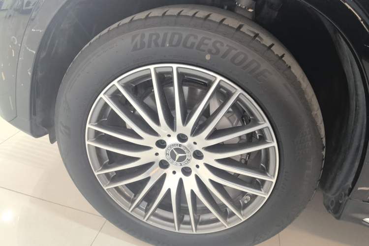 Used Mercedes-Benz GLC 2024 Refreshed GLC 300 L 4MATIC Dynamic Version 5 Seats
