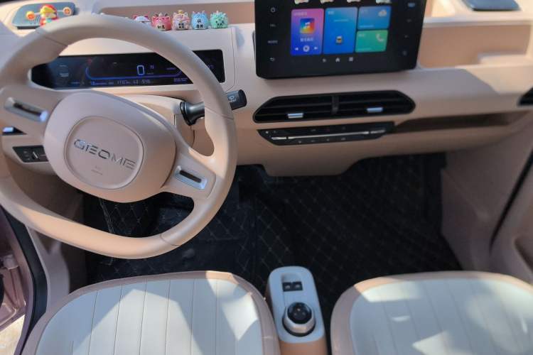 Used Geely Galaxy Panda 2023 Panda Mini 200km Endurance Bear