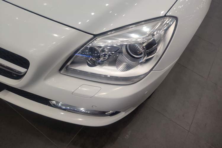 Used Mercedes-Benz SLK-Class 2011 SLK 200 Fashion Model