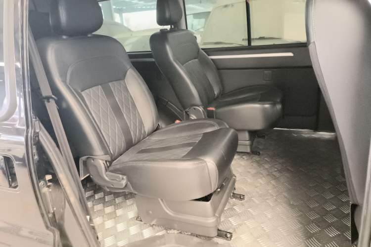 Used FORTHING Lingzhi 2025 M5 1.6L Long Wheelbase Comfort 7-Seater