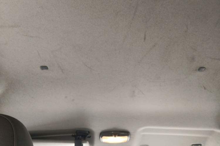 Used Dongfeng Shuaike 2011 1.6L Manual Commercial 5-Seater