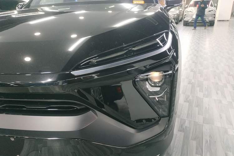 Used Nio ES6 2022 75 kWh Performance Version
