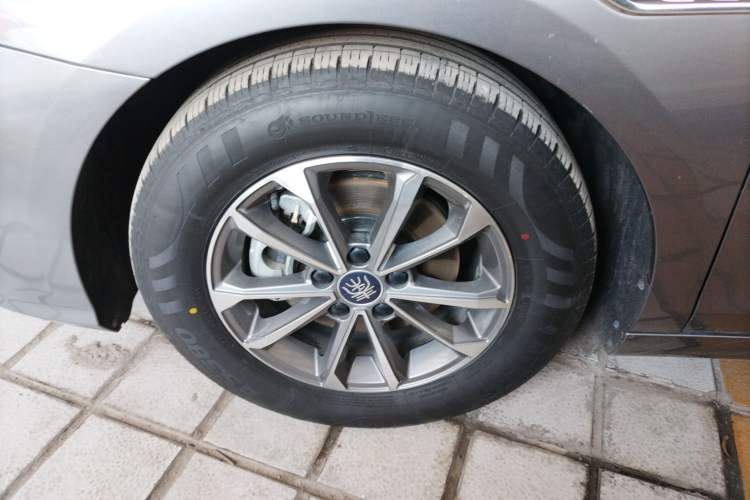 Used BYD Qin PLUS 2024 HONOR Edition DM-i 55KM Leading Model
