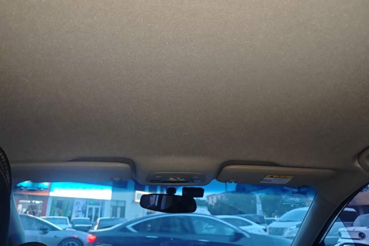 Used Chevrolet Cavalier 2018 320 Manual Enjoyment Edition Headliner