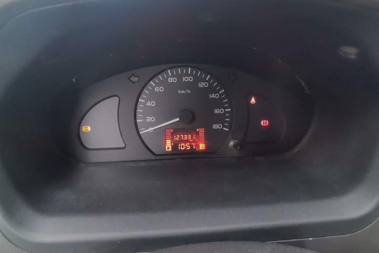 Used Wuling Rongguang 2014 1.2L S Base Model
