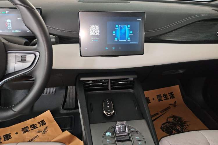 Used BYD Seal 06 New Energy 2024 DM-i 80KM Luxury Model Audio And AC Panel