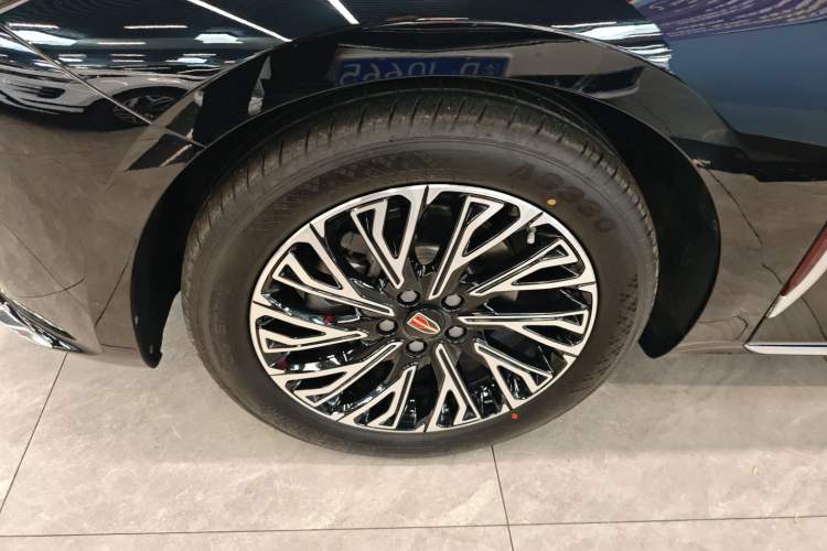 Used Hongqi H5 2024 2.0T Automatic Smart Connect Flagship Edition
