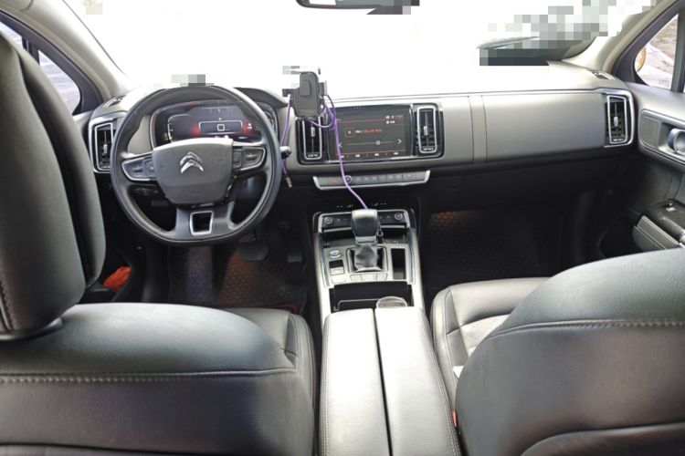 Used Citroen C6 2017 380THP Prestige Model Center Console