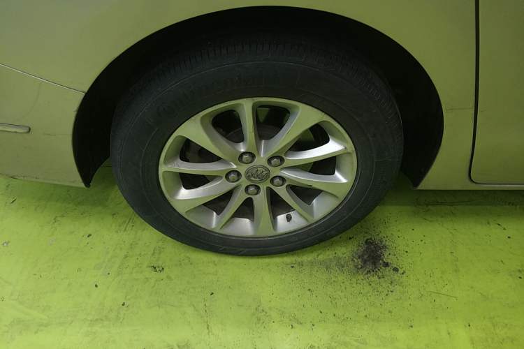 Used Buick GL8 2017 ES 28T Premium Version China V Standard Exterior 5