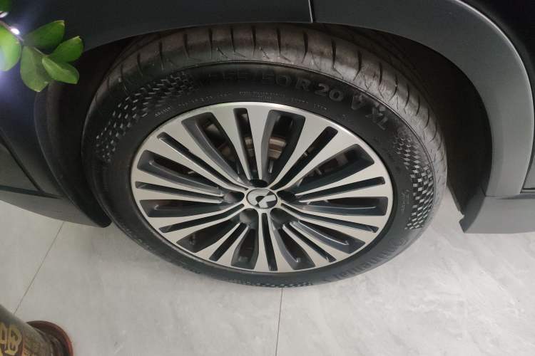 Used Nio EC6 2020 615 km Performance Edition Right Rear Wheel Hub