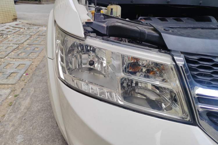 Used Dodge Journey 2013 2.4L Two-Wheel Drive Luxury Version