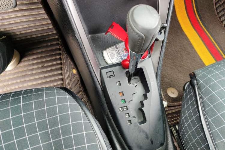 Used Toyota YARiS L Zhi Xuan 2015 1.5E Automatic Charm Edition