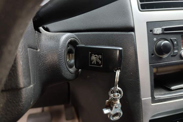 Used Peugeot 307 2010 Hatchback 1.6L Automatic Comfort Edition Vehicle Key