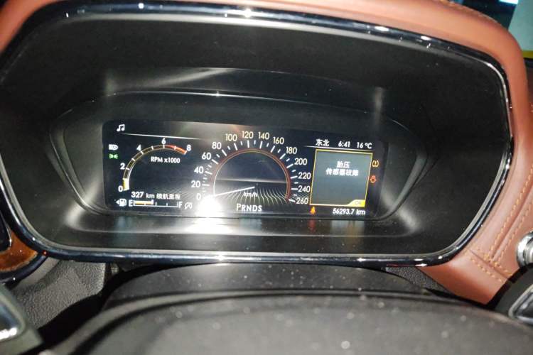 Used Lincoln Continental 2018 2.0T Two-Wheel Drive Deluxe Edition Instrument Cluster