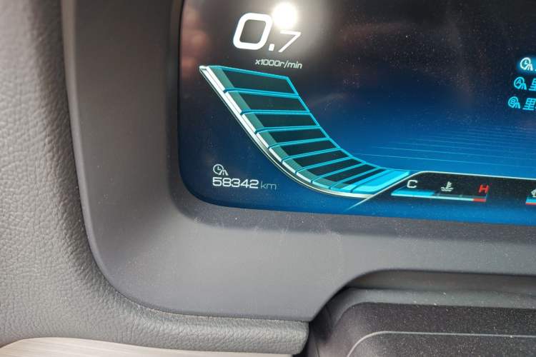 Used BYD Tang 2018 2.0T Automatic SmartConnect Prestige 7-Seater China V Standard
