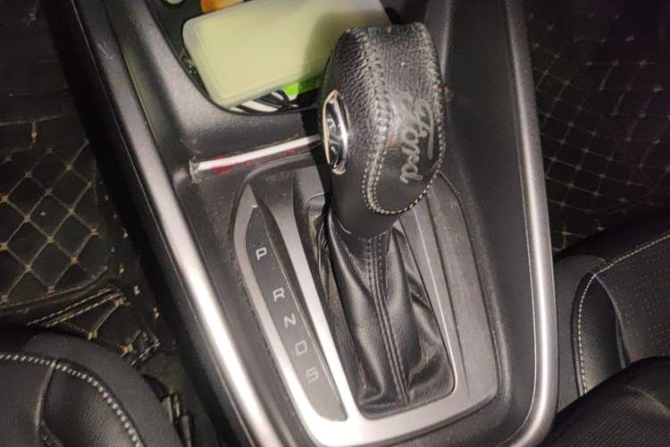 Used Ford Escort 2015 1.5L Automatic Fashion Model