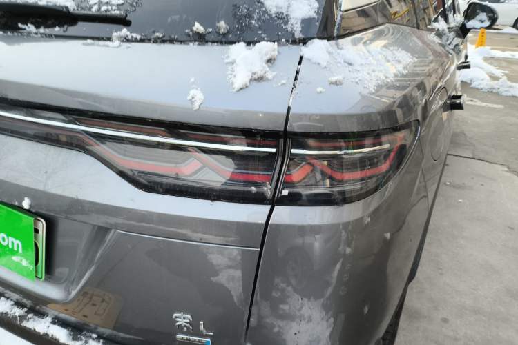 Used BYD Song L DM-i 2025 Intelligent Driving Version 112 km Beyond-Range Type
