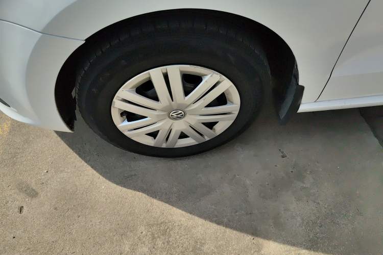 Used Volkswagen Polo 2016 1.4L Manual Fashion Model