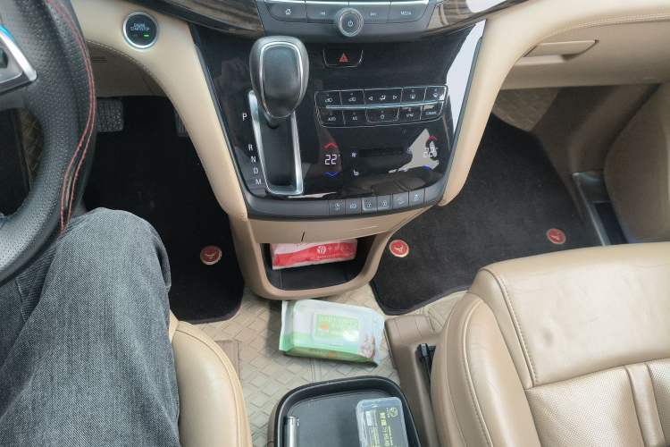 Used Buick GL8 2017 ES 28T Luxury Model China V Standard