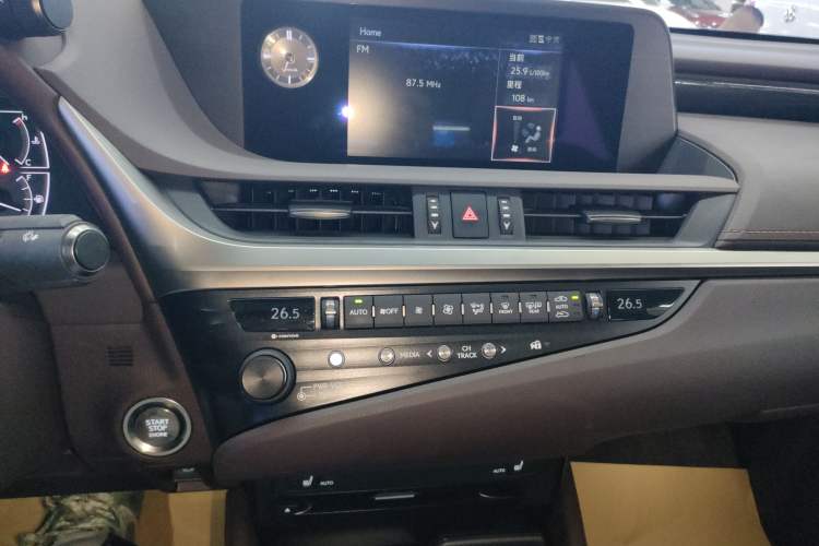 Used Lexus ES 2020 200 Excellence Edition
