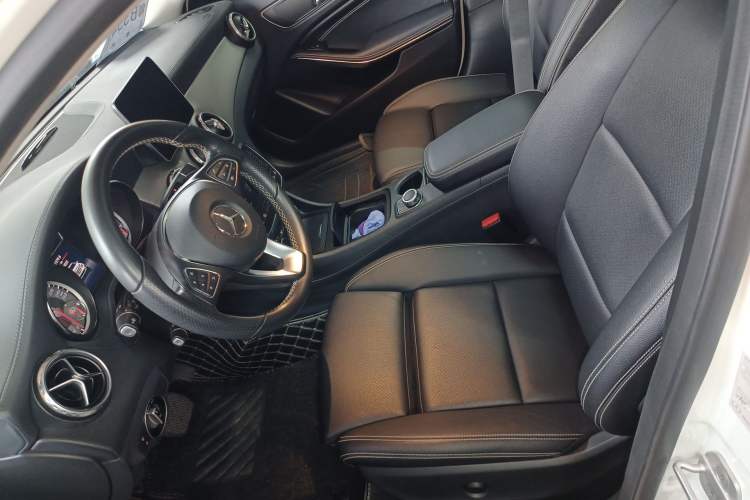 Used Mercedes-Benz GLA 2016 GLA 220 4MATIC Fashion Edition
