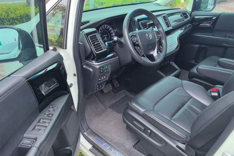 Used Honda Elysion 2019 2.0L Hybrid Luxury Edition
