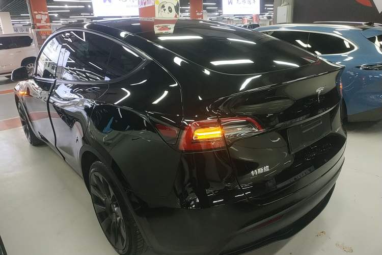 Used Tesla Model Y 2021 Standard Range Rear-Wheel Drive Version
