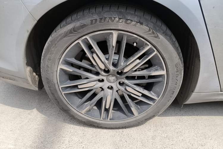 Used NETA S 2022 Extended-Range Version 1160 km Range Rear-Wheel Drive Mid-Grade
