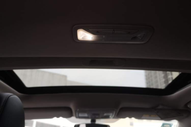 Used Changan Eado 2019 High-Energy Edition 1.6L GDI Manual Pioneer Model China VI Standard
